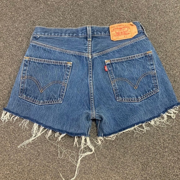 Vintage 501XX Levi’s shorts size 32 - Picture 1 of 3